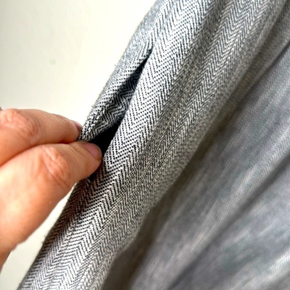 Tibi Herringbone Tweed Pleated Black Ivory Mini Cap Sleeve Dress Size 2 - Picture 14 of 14